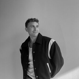 Meet your Posher, Cash